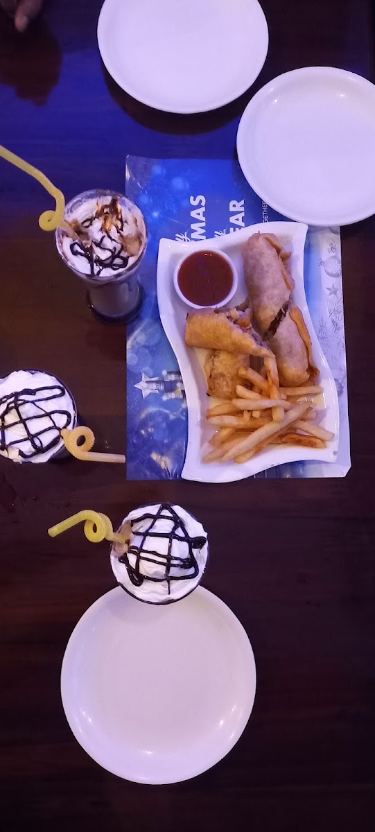 Cafe Grill To Chill Restaurant, Cocktails Bar & Lounge-7